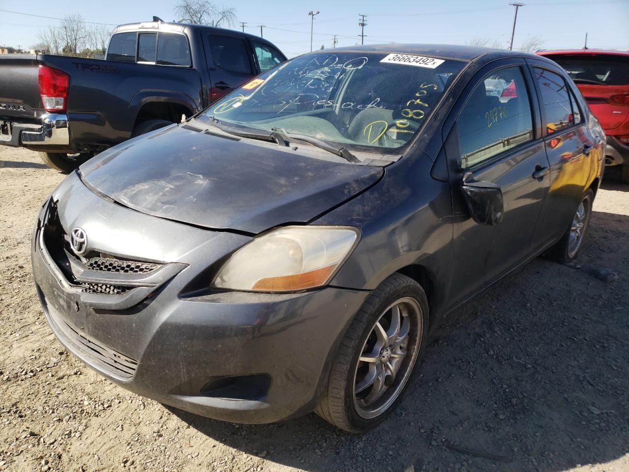 Photo 2 from auction – 2007 TOYOTA YARIS with VIN JTDBT923671108705