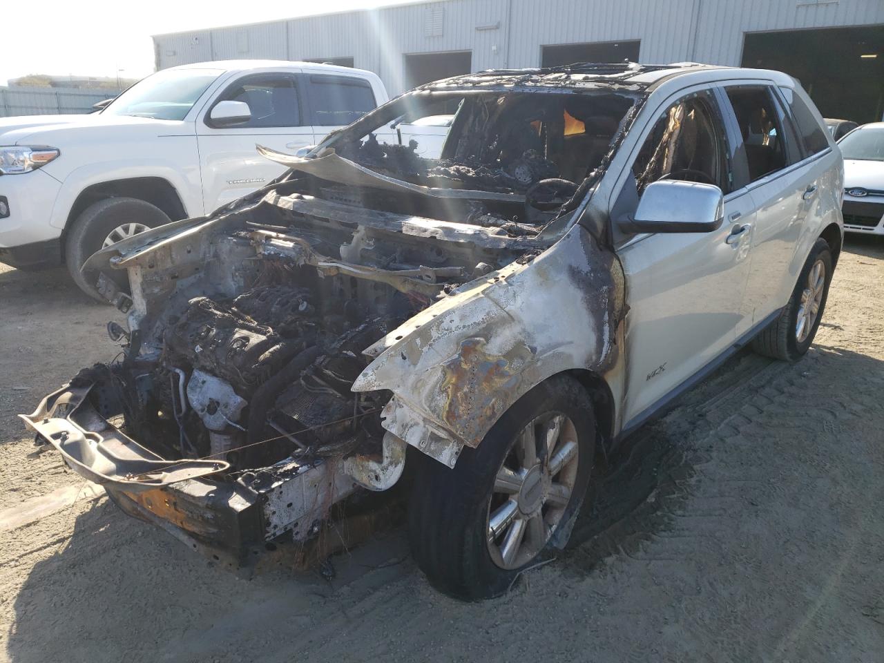 Photo 2 from auction – 2007 LINCOLN MKX with VIN 2LMDU68C97BJ36188