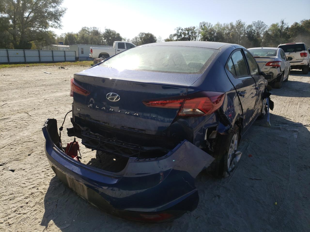 Photo 4 from auction – 2019 HYUNDAI ELANTRA SE with VIN 5NPD74LF3KH449361