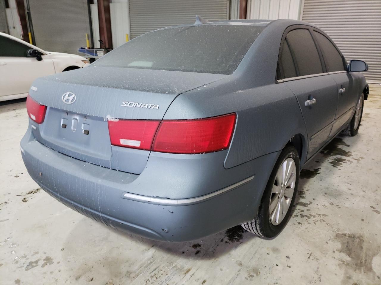 Photo 4 from auction – 2009 HYUNDAI SONATA SE with VIN 5NPEU46C59H483455