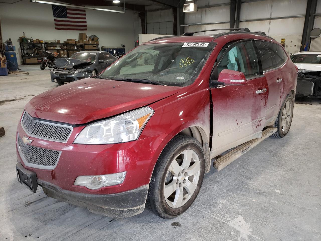 Photo 2 from auction – 2012 CHEVROLET TRAVERSE L with VIN 1GNKVLEDXCJ406882