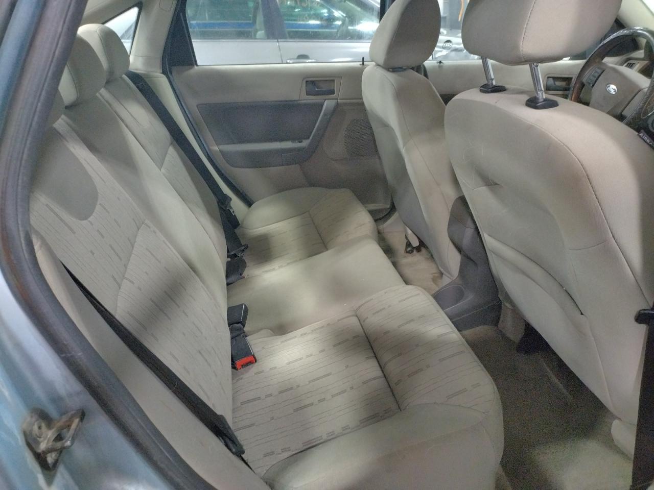 Photo 6 from auction – 2009 FORD FOCUS SE with VIN 1FAHP35N89W179621