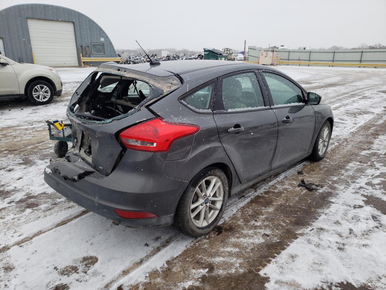Photo 4 from auction – 2016 FORD FOCUS SE with VIN 1FADP3K27GL356814