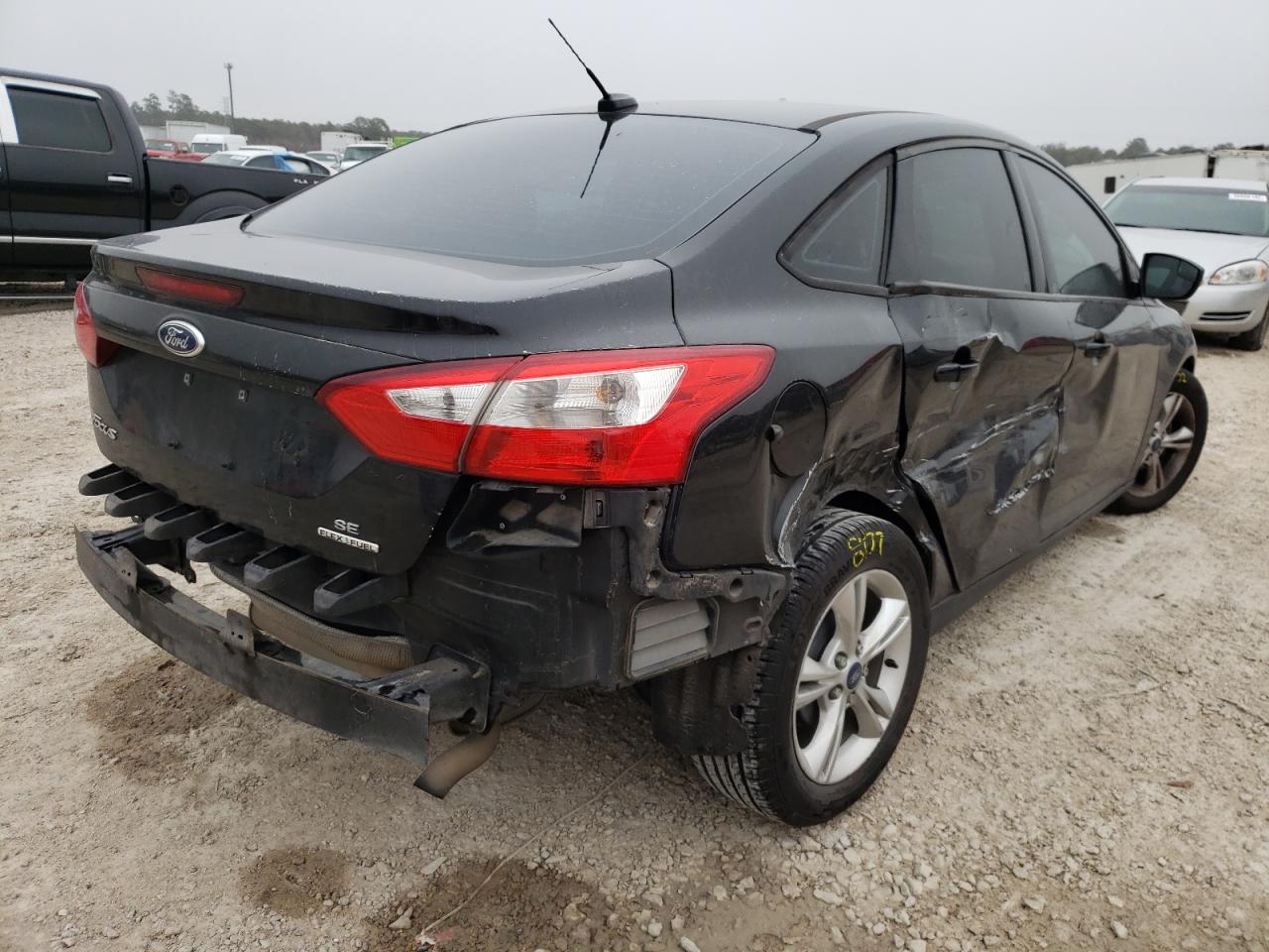 Photo 4 from auction – 2014 FORD FOCUS SE with VIN 1FADP3F21EL171424