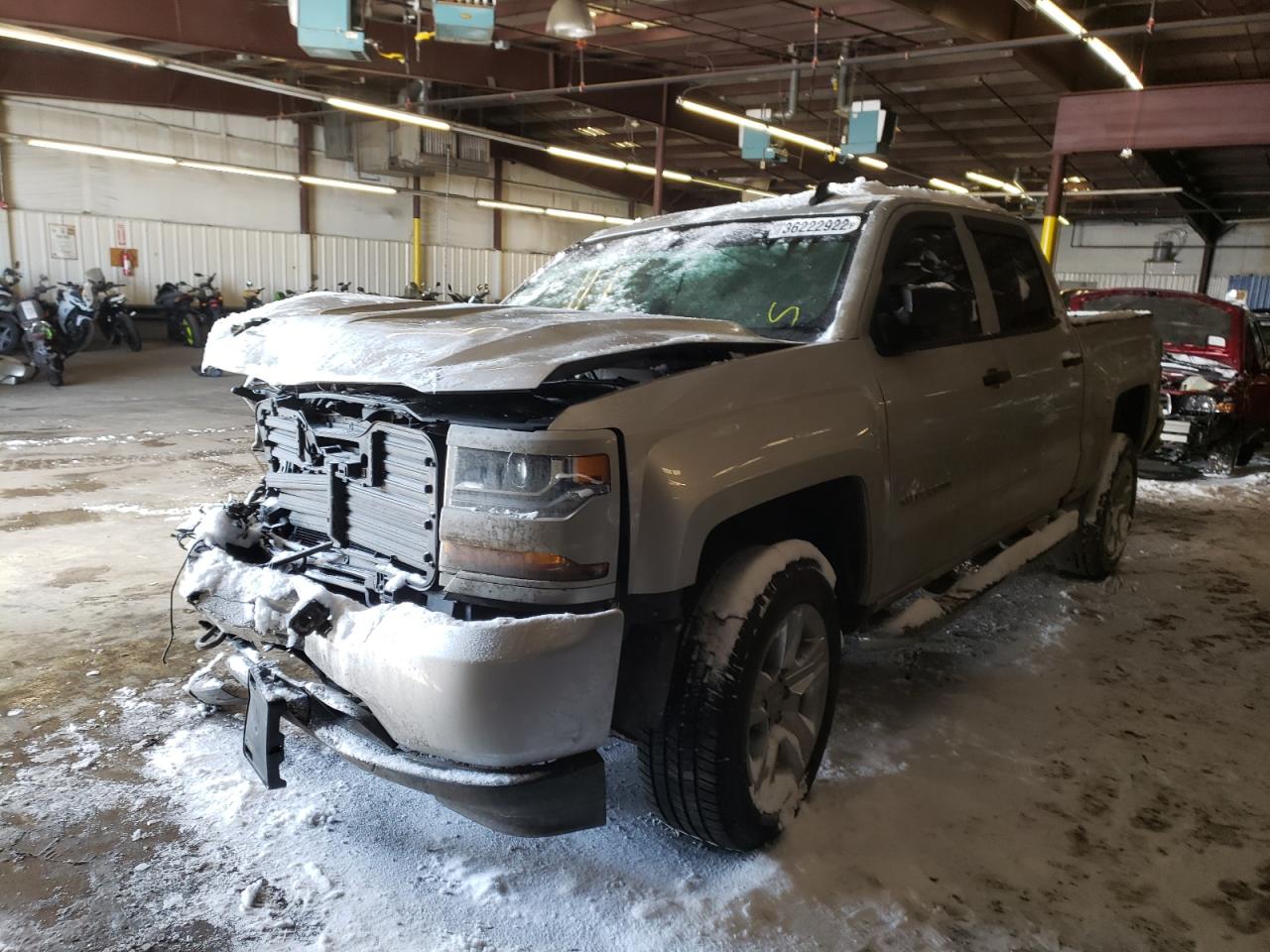 Photo 2 from auction – 2018 CHEVROLET SILVERADO with VIN 3GCUKPEC3JG357659