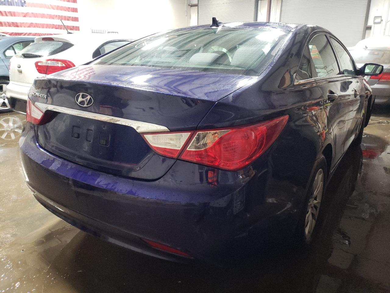 Photo 4 from auction – 2011 HYUNDAI SONATA GLS with VIN 5NPEB4AC5BH307332
