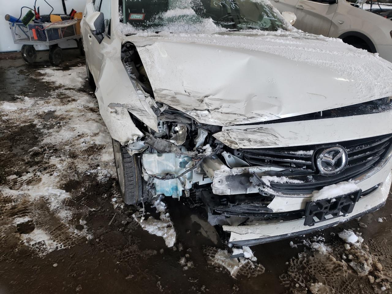 Photo 9 from auction – 2016 MAZDA 6 TOURING with VIN JM1GJ1V57G1429579