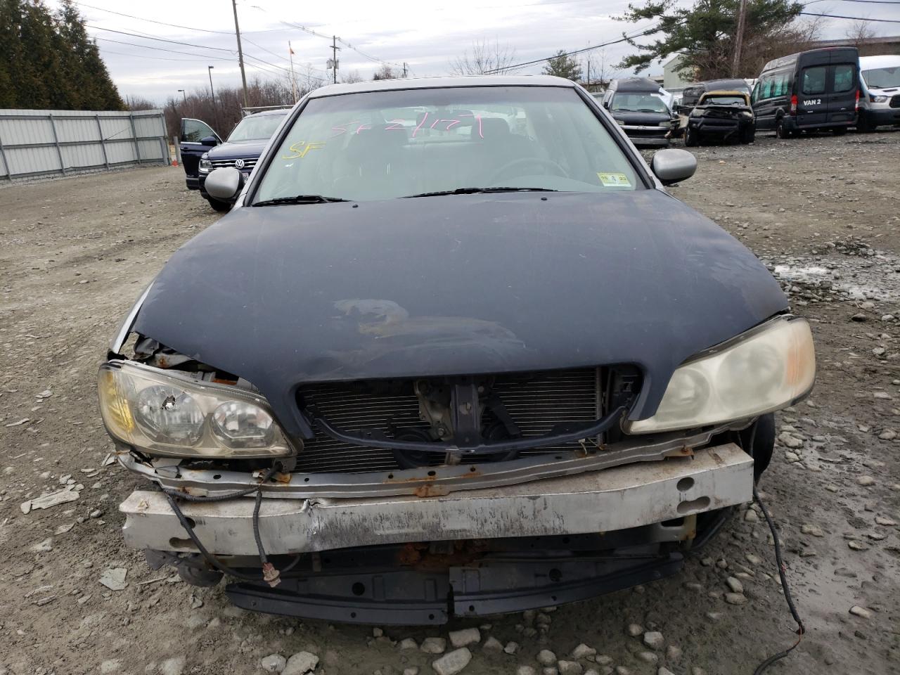 Photo 7 from auction – 2000 INFINITI I30 with VIN JNKCA31A4YT125997