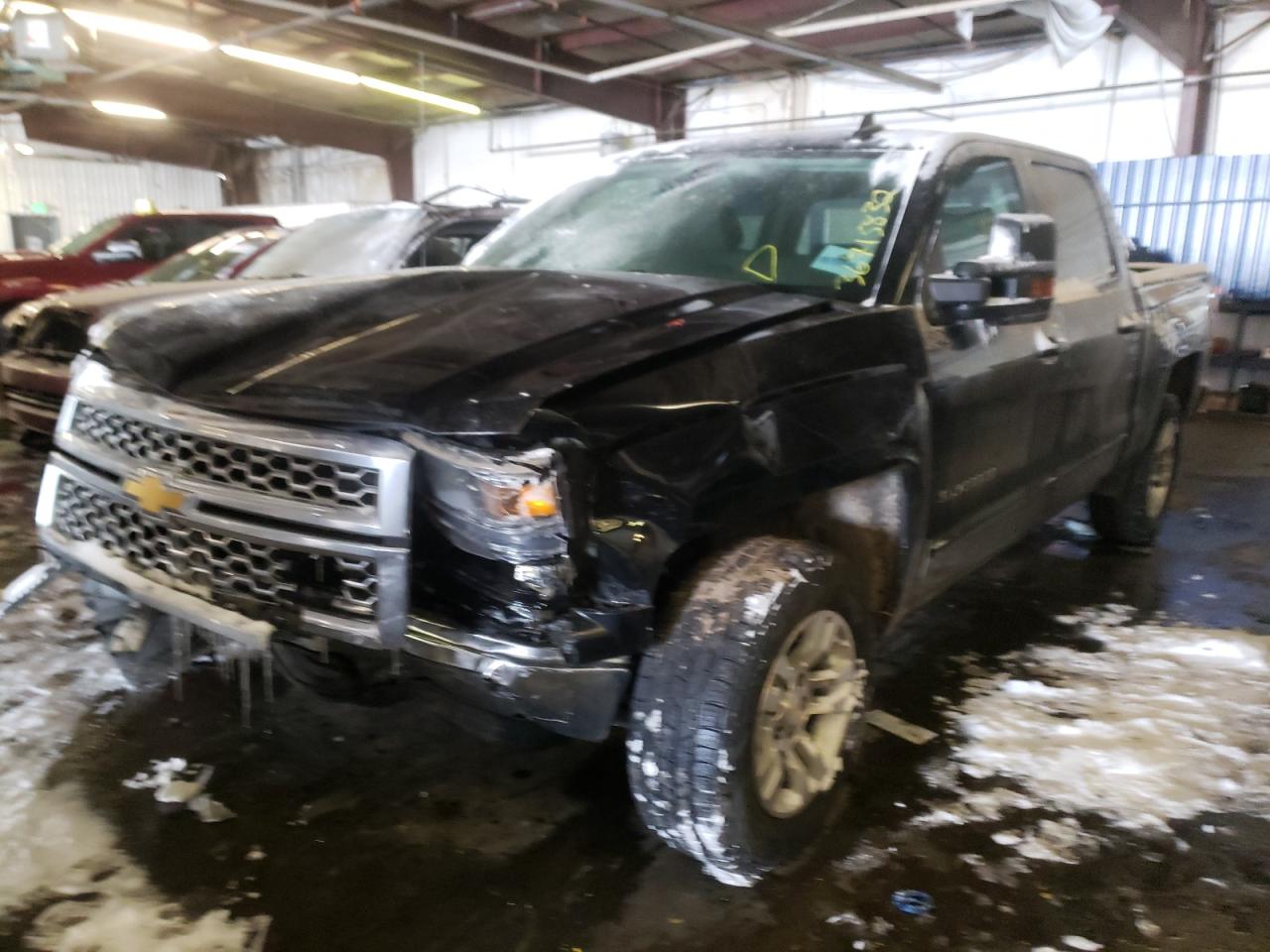 Photo 2 from auction – 2015 CHEVROLET SILVERADO with VIN 3GCUKRECXFG149099