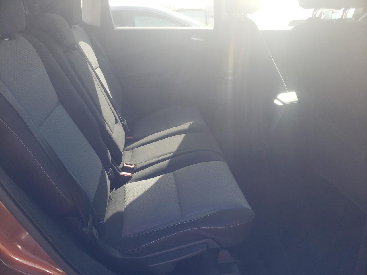 Photo 6 from auction – 2017 FORD ESCAPE SE with VIN 1FMCU9GD2HUC47633