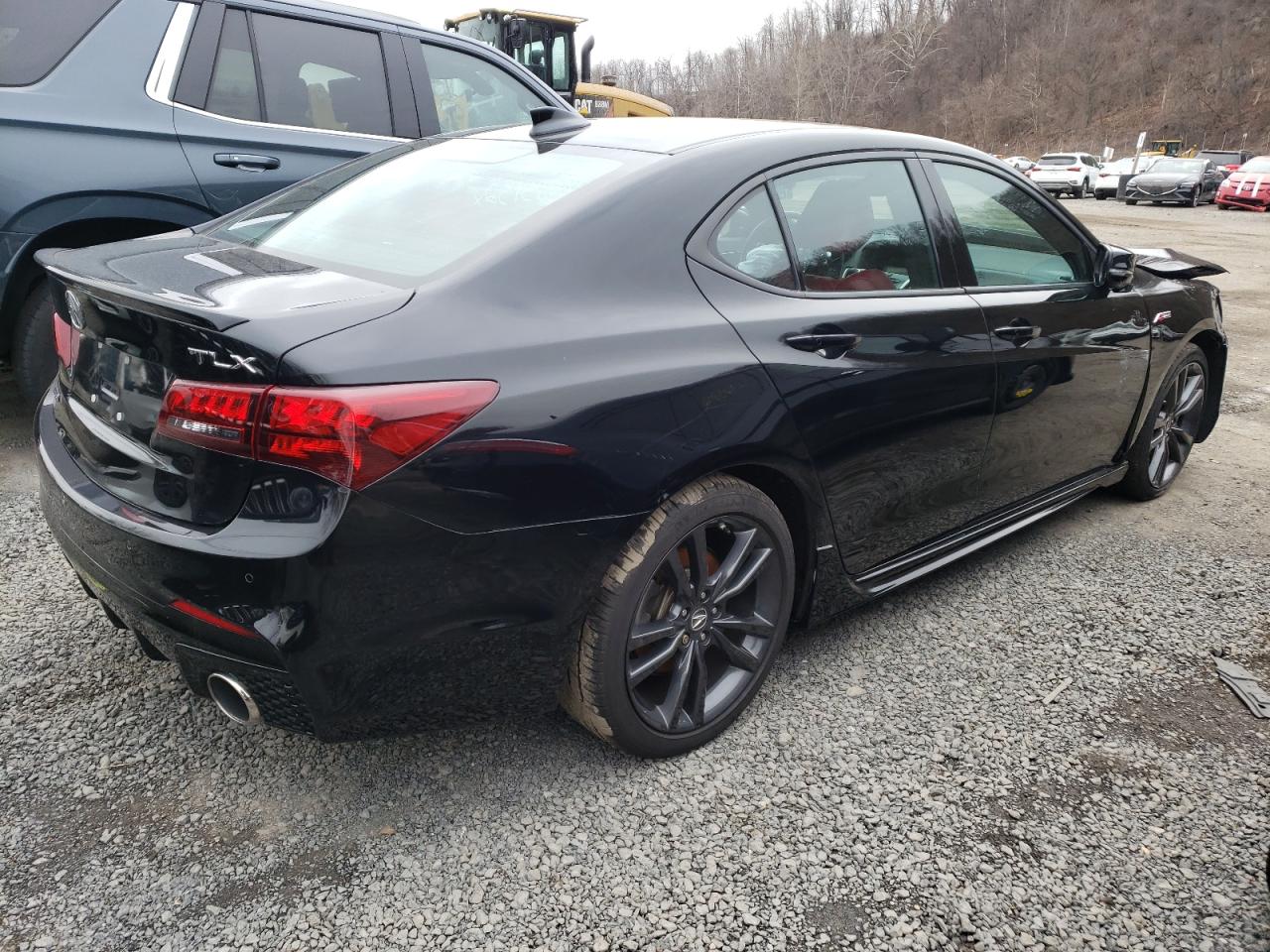 Photo 4 from auction – 2019 ACURA TLX TECHNO with VIN 19UUB1F68KA000615