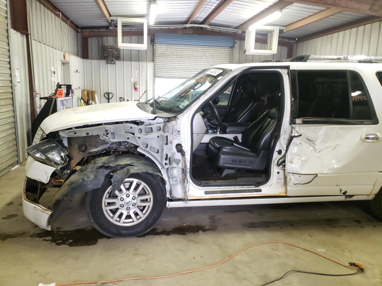 Photo 9 from auction – 2012 FORD EXPEDITION with VIN 1FMJK1K58CEF28739
