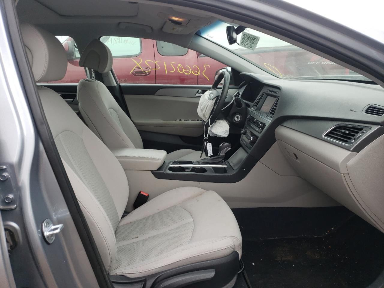 Photo 5 from auction – 2016 HYUNDAI SONATA SE with VIN 5NPE24AF7GH268938