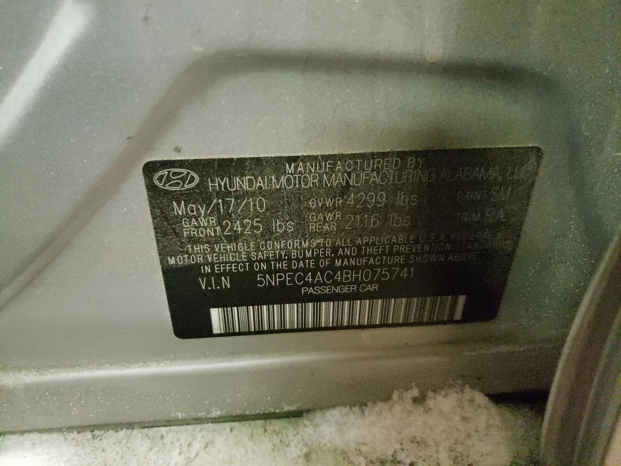 Photo 10 from auction – 2011 HYUNDAI SONATA SE with VIN 5NPEC4AC4BH075741