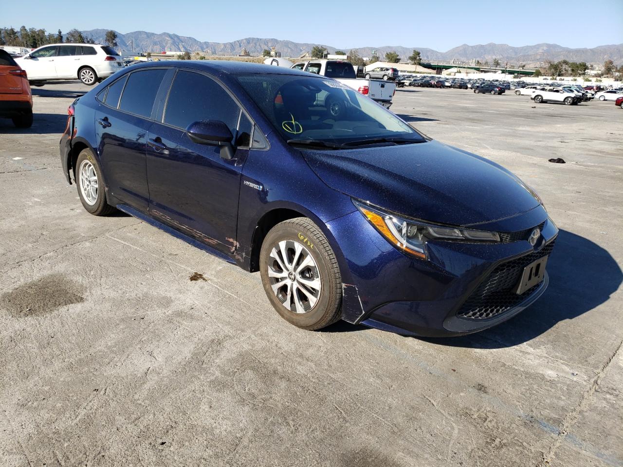 TOYOTA COROLLA LE 2021 with VIN JTDEAMDE3MJ010229 - Photo from auction