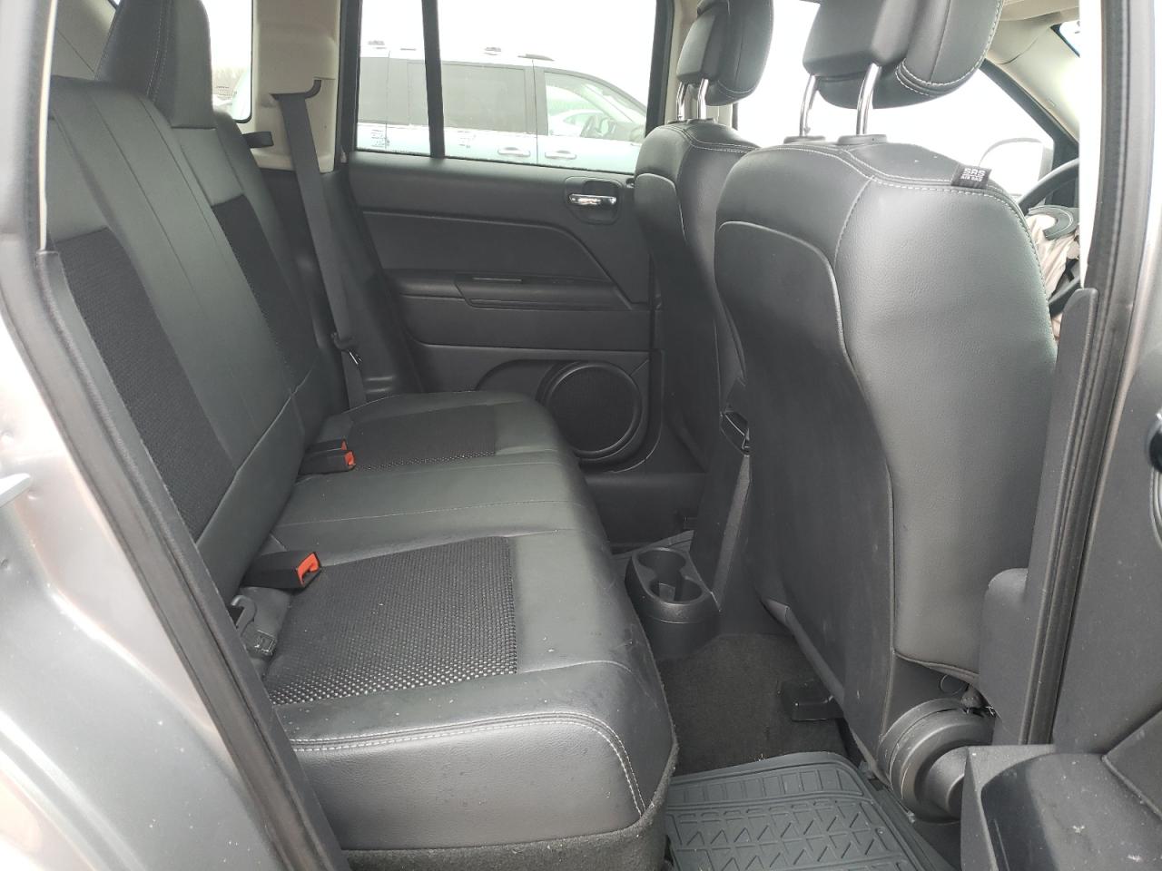 Photo 6 from auction – 2015 JEEP COMPASS SP with VIN 1C4NJCBAXFD373252