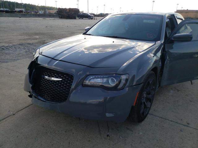 Photo 9 from auction – 2019 CHRYSLER 300 S with VIN 2C3CCABG8KH618139