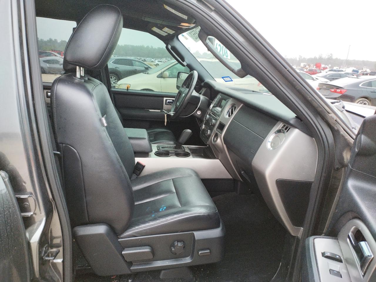 Photo 5 from auction – 2017 FORD EXPEDITION with VIN 1FMJK1HT1HEA44523