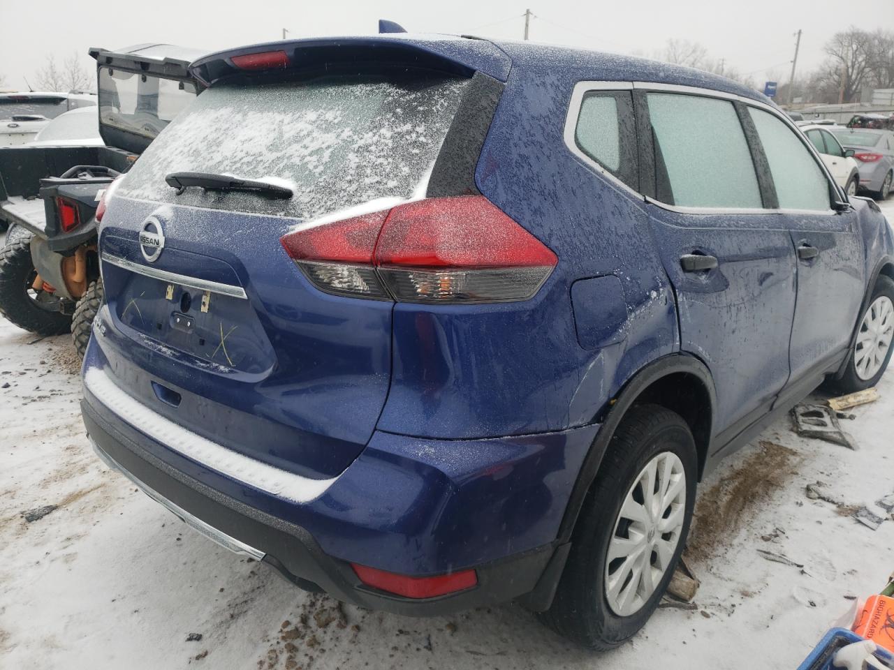Photo 4 from auction – 2019 NISSAN ROGUE S with VIN 5N1AT2MTXKC831627