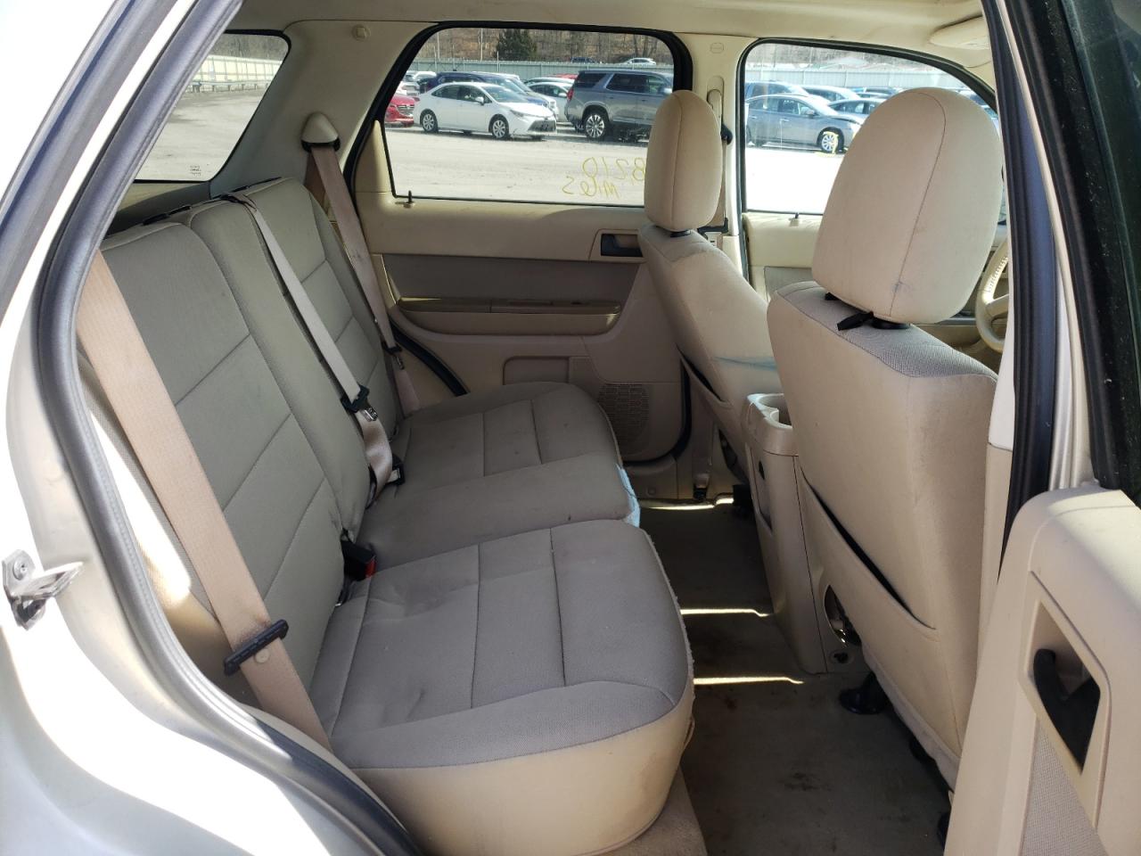 Photo 6 from auction – 2011 FORD ESCAPE XLT with VIN 1FMCU0DG2BKB02055