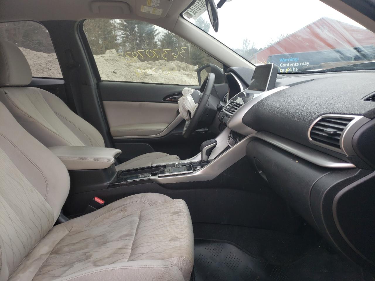Photo 5 from auction – 2018 MITSUBISHI ECLIPSE CR with VIN JA4AT5AA4JZ038323