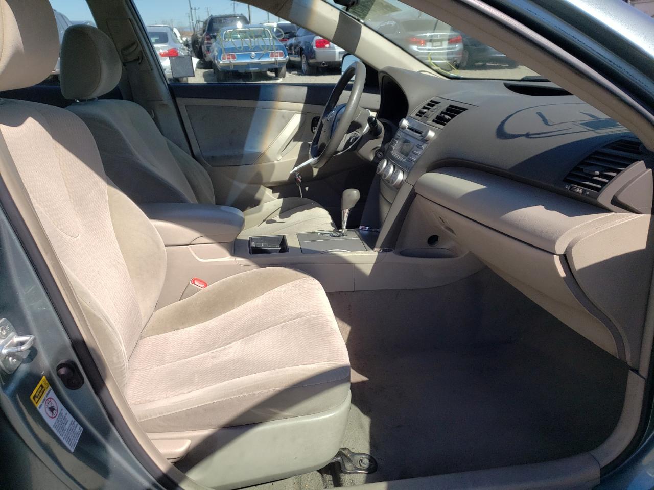 Photo 5 from auction – 2011 TOYOTA CAMRY BASE with VIN 4T1BF3EKXBU728242