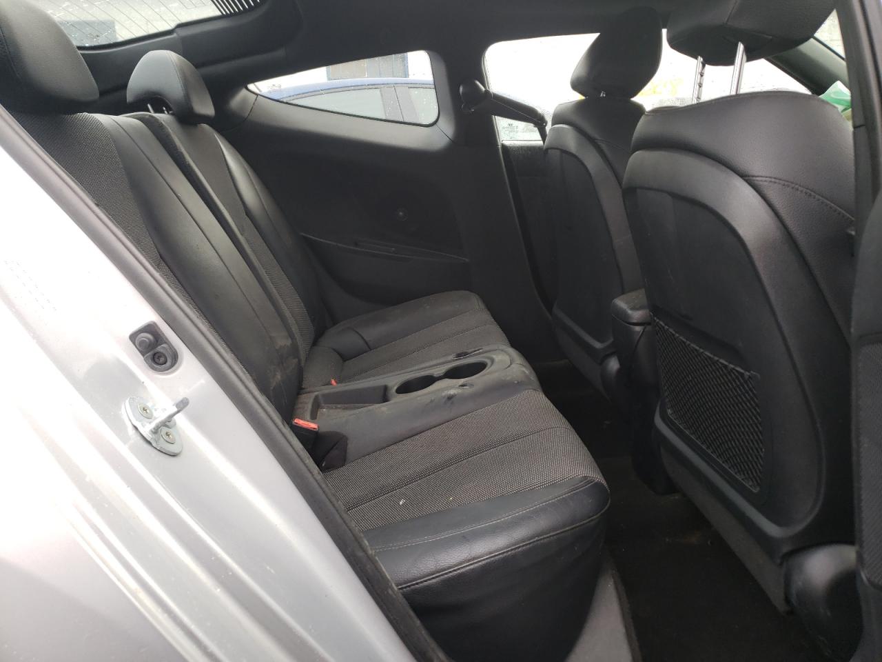 Photo 6 from auction – 2016 HYUNDAI VELOSTER with VIN KMHTC6AD9GU273011