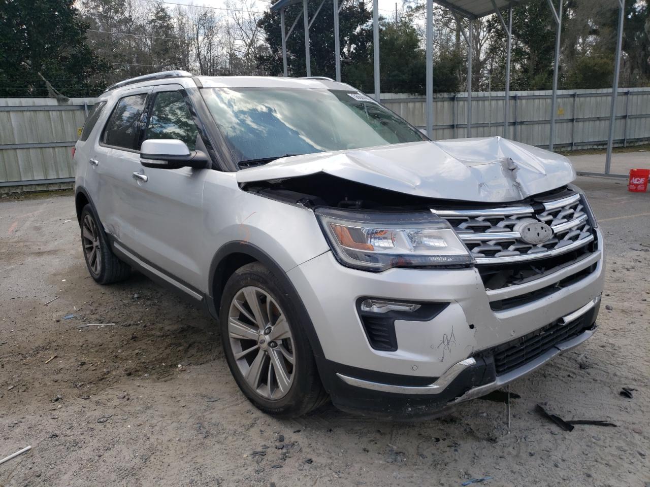 FORD EXPLORER L 2018 with VIN 1FM5K7F83JGA04604 - Photo from auction