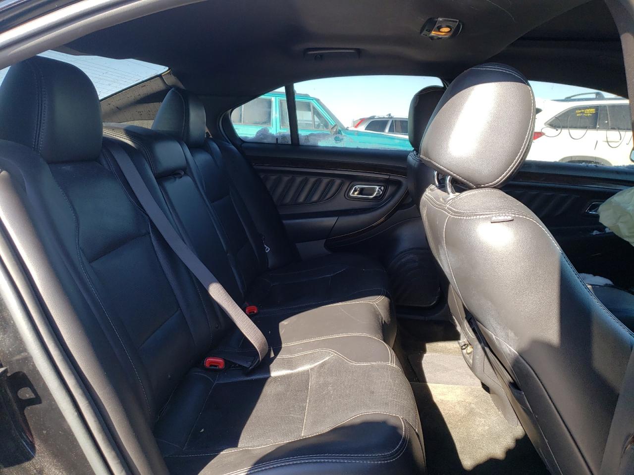Photo 6 from auction – 2015 FORD TAURUS LIM with VIN 1FAHP2F89FG106220