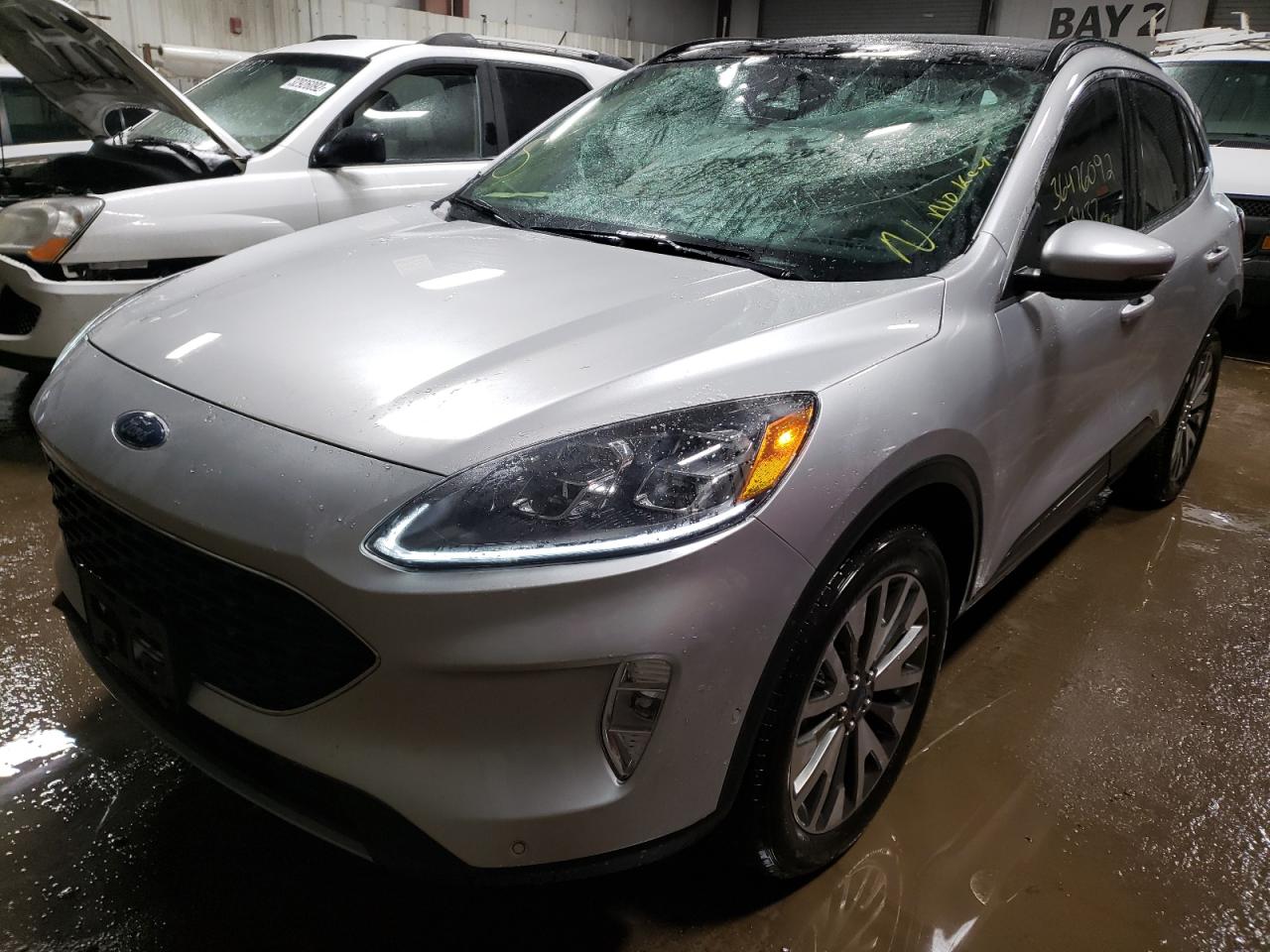 Photo 2 from auction – 2020 FORD ESCAPE TIT with VIN 1FMCU9J98LUC28467