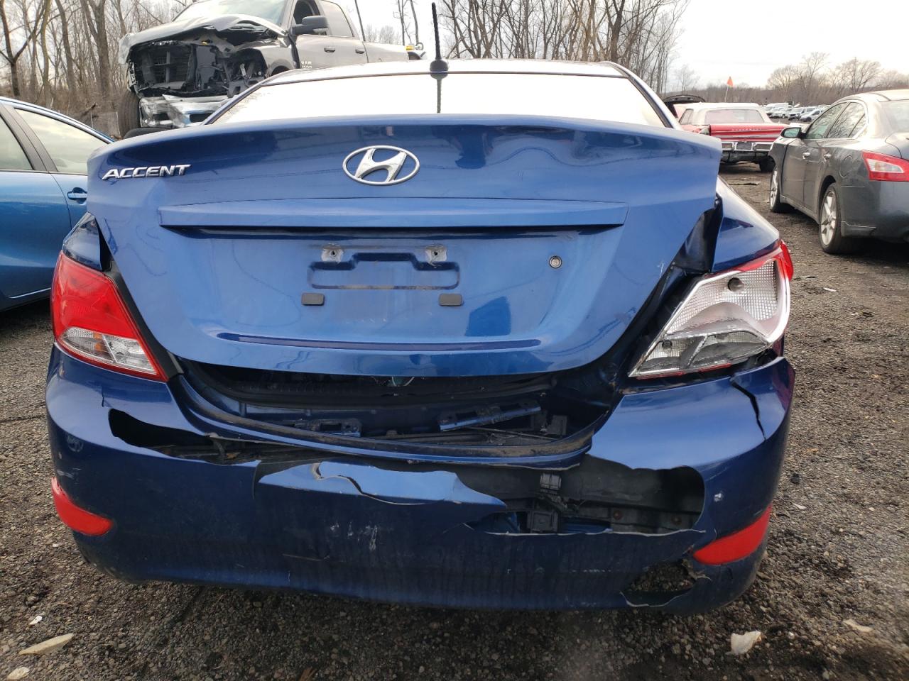 Photo 9 from auction – 2015 HYUNDAI ACCENT GLS with VIN KMHCT4AE2FU841742