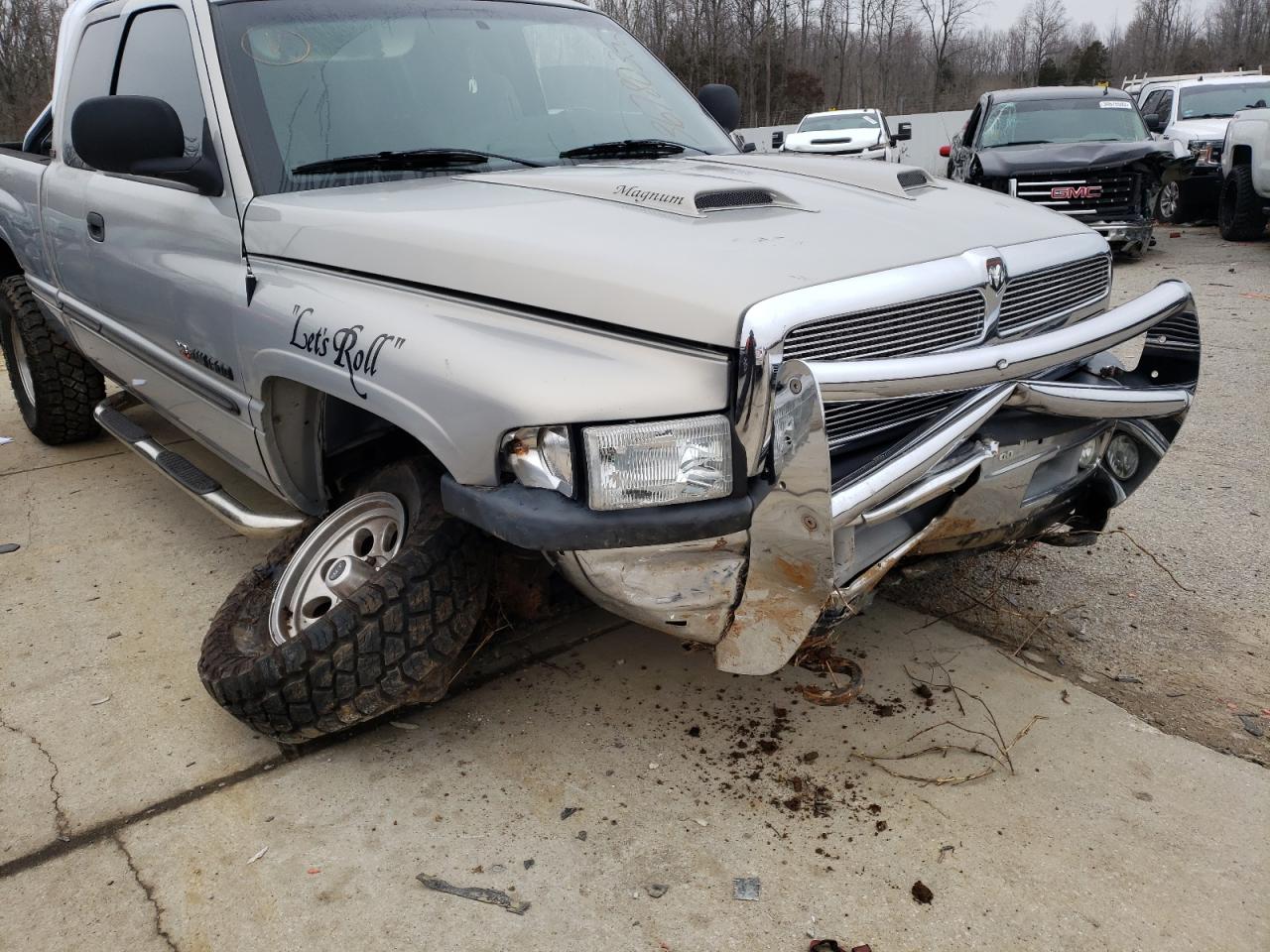 Photo 9 from auction – 2001 DODGE BR1500 with VIN 3B7HF13Z31M267858