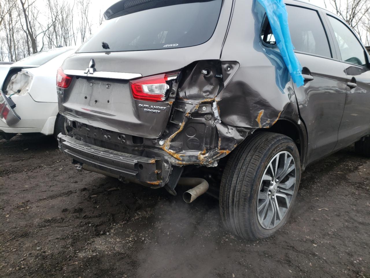 Photo 9 from auction – 2019 MITSUBISHI OUTLANDER with VIN JA4AR3AU9KU019617