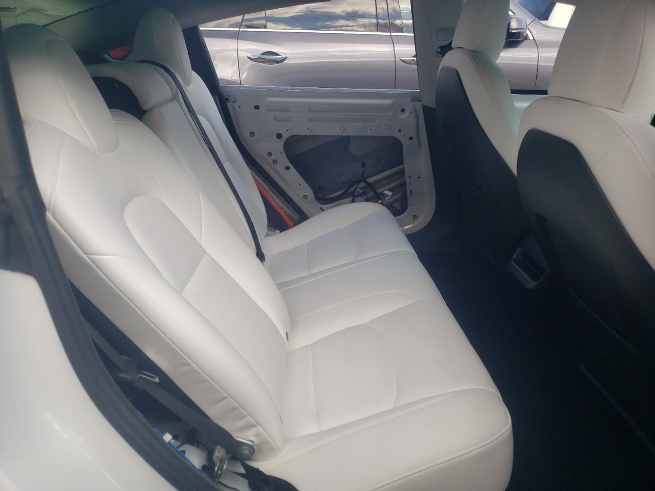 Photo 6 from auction – 2021 TESLA MODEL 3 with VIN 5YJ3E1EC2MF980927