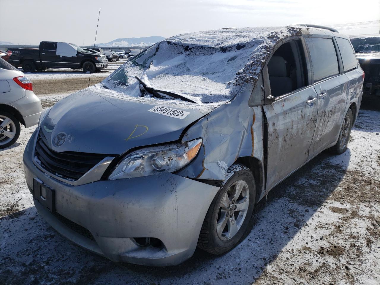 Photo 2 from auction – 2013 TOYOTA SIENNA LE with VIN 5TDKK3DC5DS304517