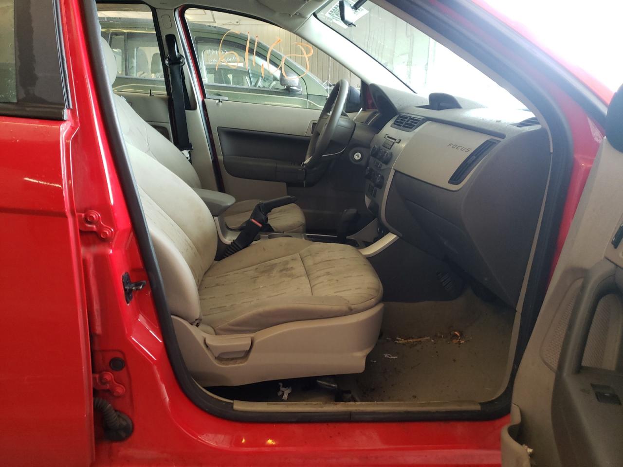 Photo 5 from auction – 2008 FORD FOCUS SE with VIN 1FAHP35N48W164659