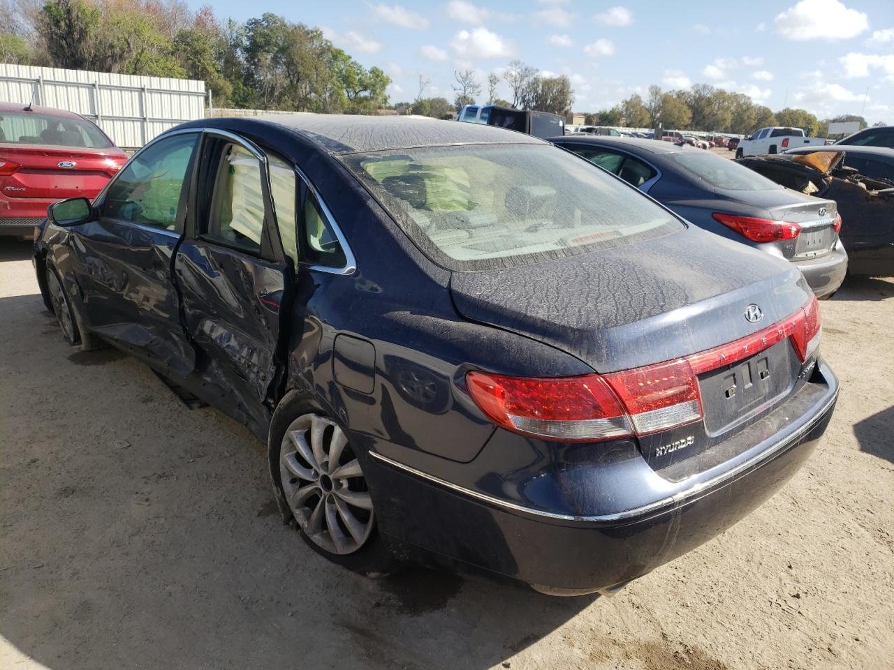 Photo 3 from auction – 2006 HYUNDAI AZERA SE with VIN KMHFC46F66A106844