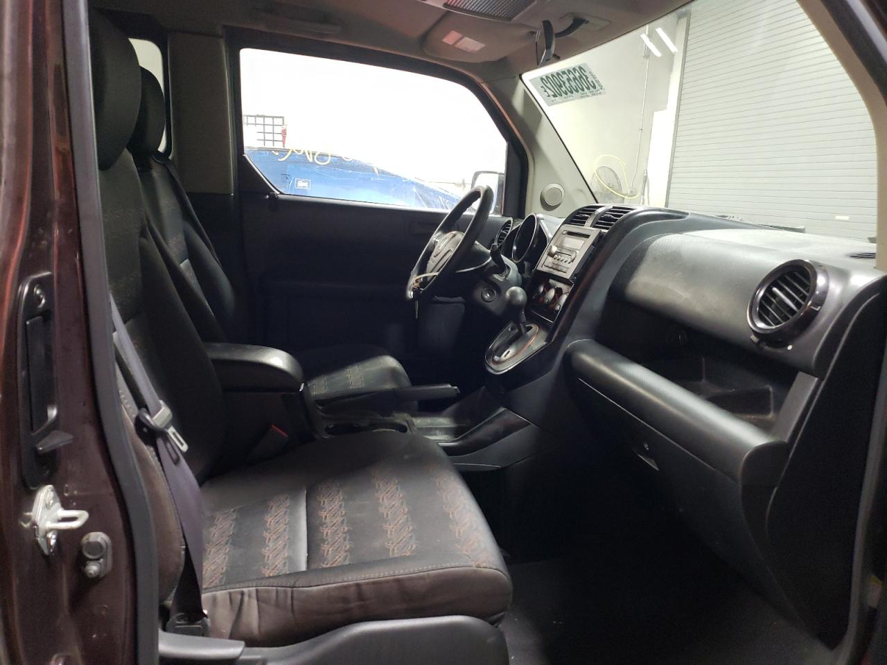 Photo 5 from auction – 2008 HONDA ELEMENT SC with VIN 5J6YH18948L001354