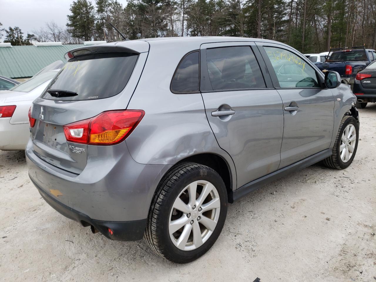 Photo 4 from auction – 2014 MITSUBISHI OUTLANDER with VIN 4A4AR3AUXEE018831