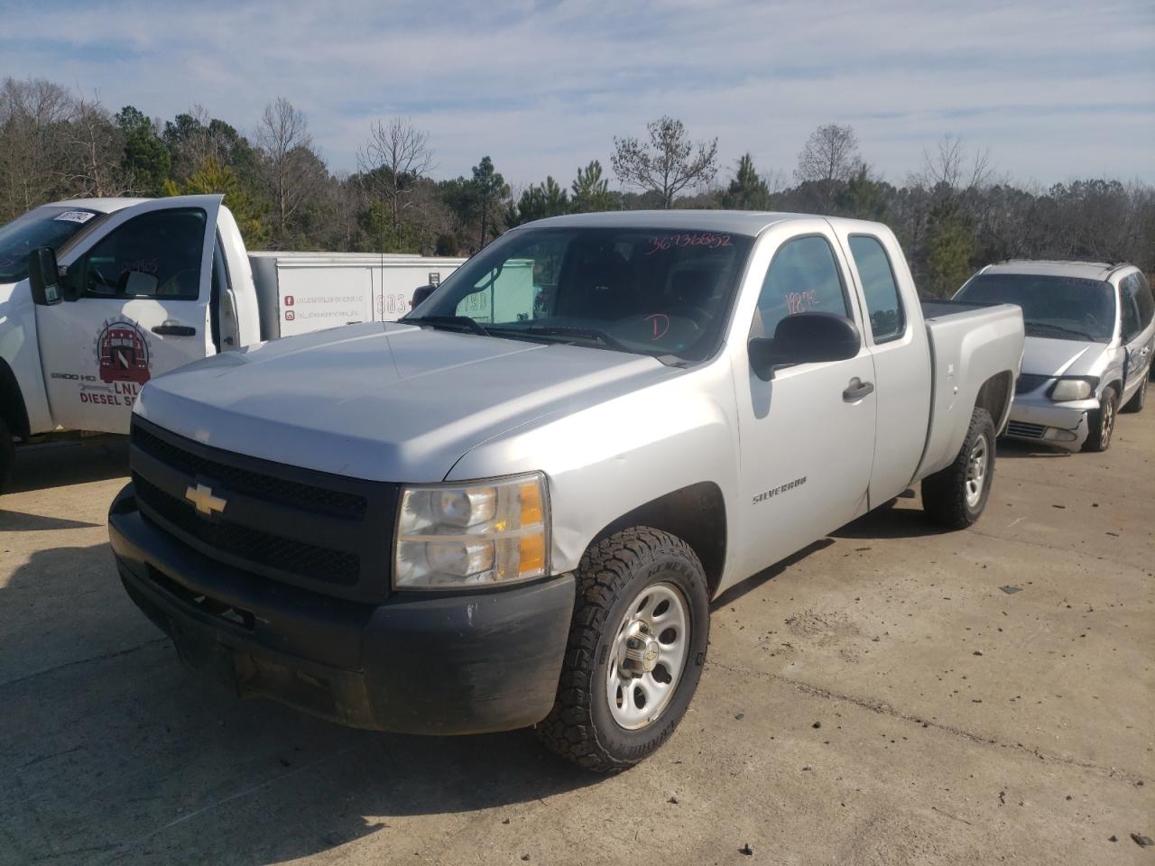 Photo 2 from auction – 2010 CHEVROLET SILVERADO with VIN 1GCSCPEX2AZ231753