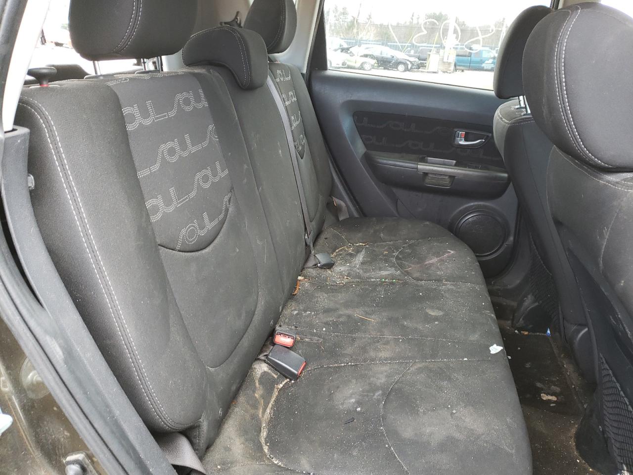 Photo 6 from auction – 2013 KIA SOUL + with VIN KNDJT2A6XD7520973