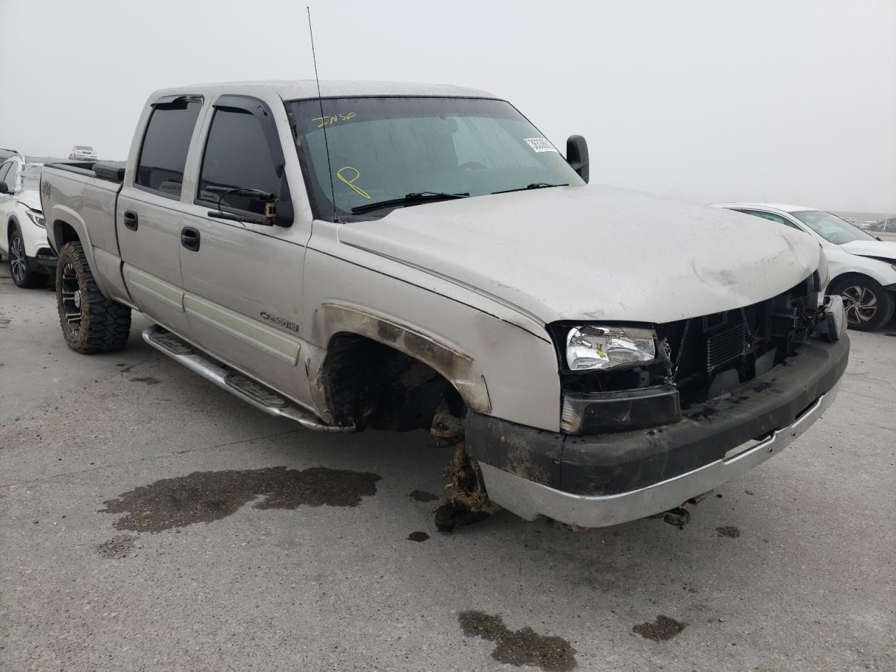 CHEVROLET SILVERADO 2005 with VIN 1GCHK23U85F879789 - Photo from auction