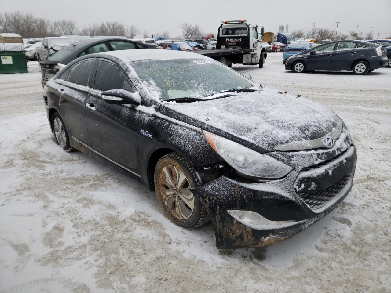 HYUNDAI SONATA HYB 2014 with VIN KMHEC4A49EA107776 - Photo from auction
