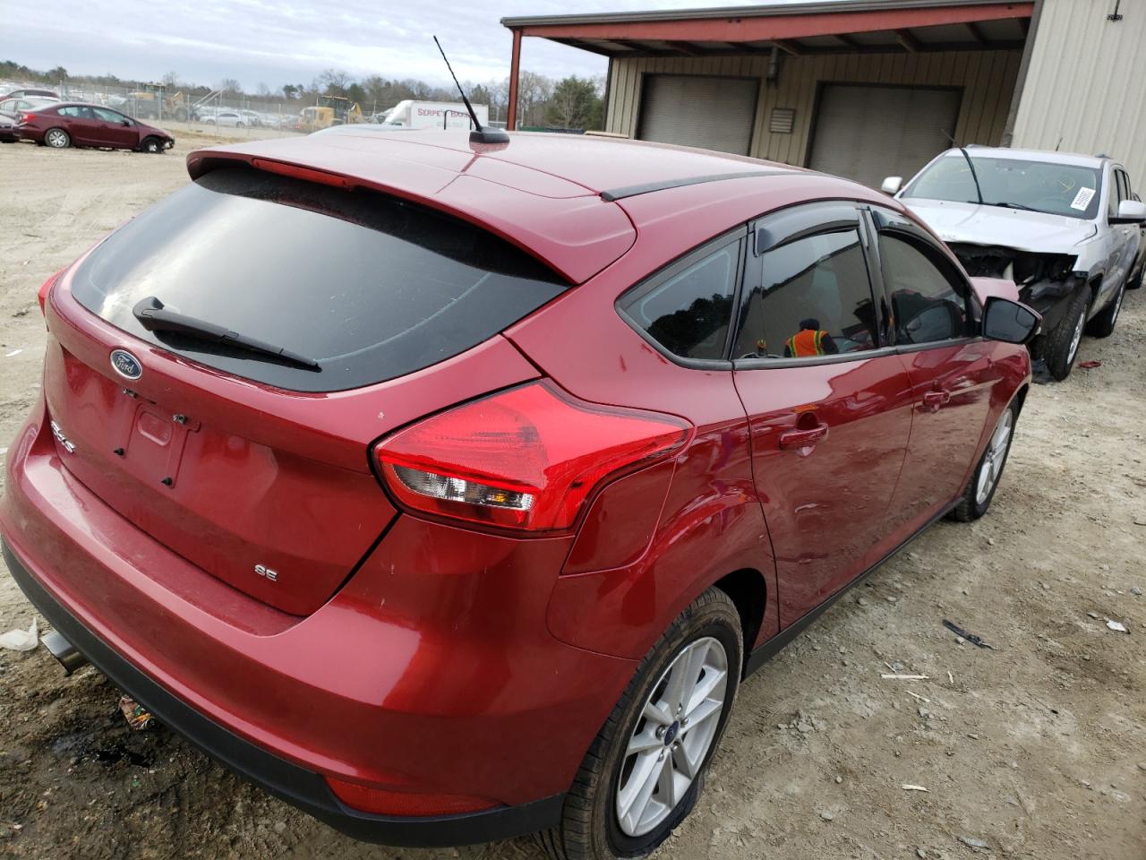 Photo 4 from auction – 2017 FORD FOCUS SE with VIN 1FADP3K21HL252370