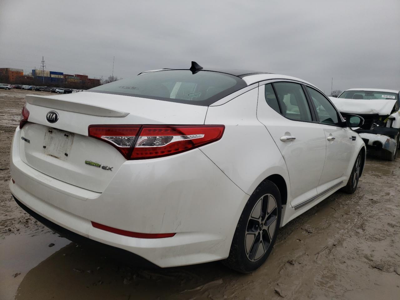 Photo 4 from auction – 2013 KIA OPTIMA HYB with VIN KNAGM4AD1D5045367