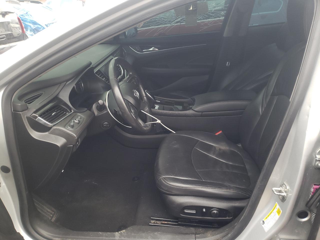 Photo 5 from auction – 2018 BUICK LACROSSE E with VIN 1G4ZP5SZXJU128604