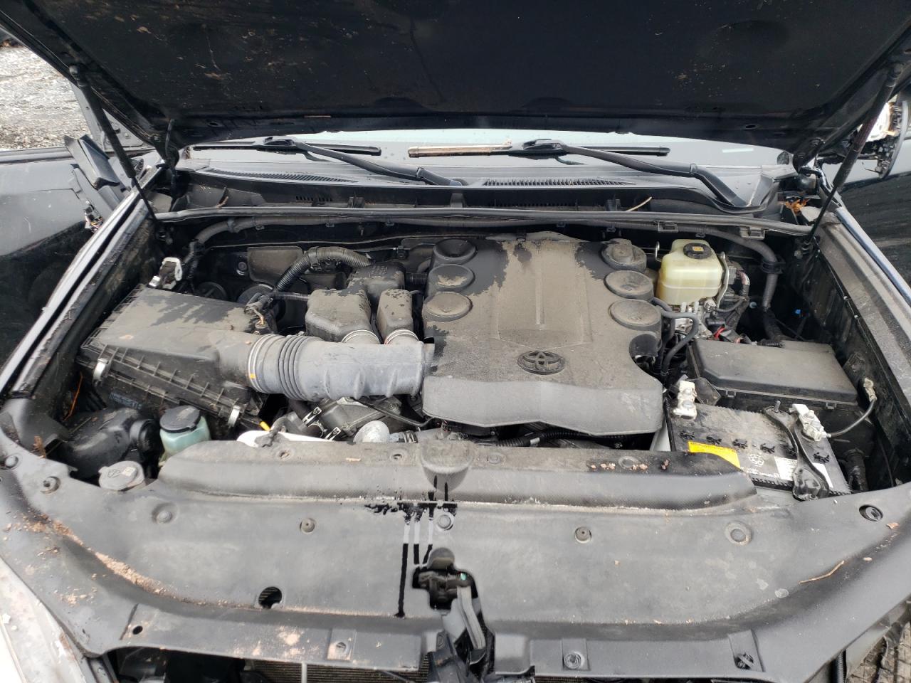 Photo 7 from auction – 2018 TOYOTA 4RUNNER SR with VIN JTEBU5JR2J5537248