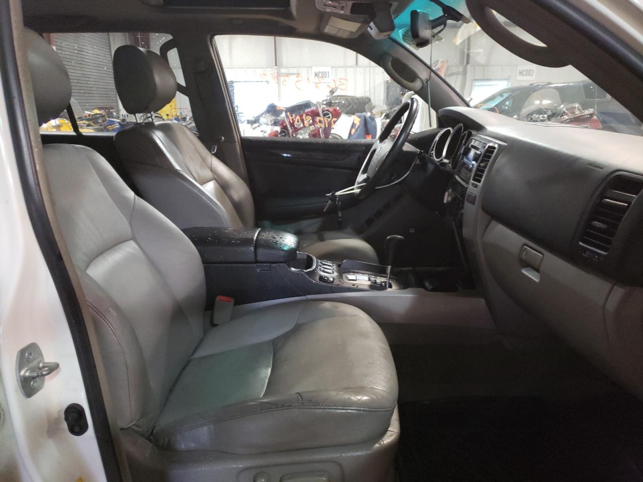 Photo 5 from auction – 2007 TOYOTA 4RUNNER LI with VIN JTEBT17R278042056