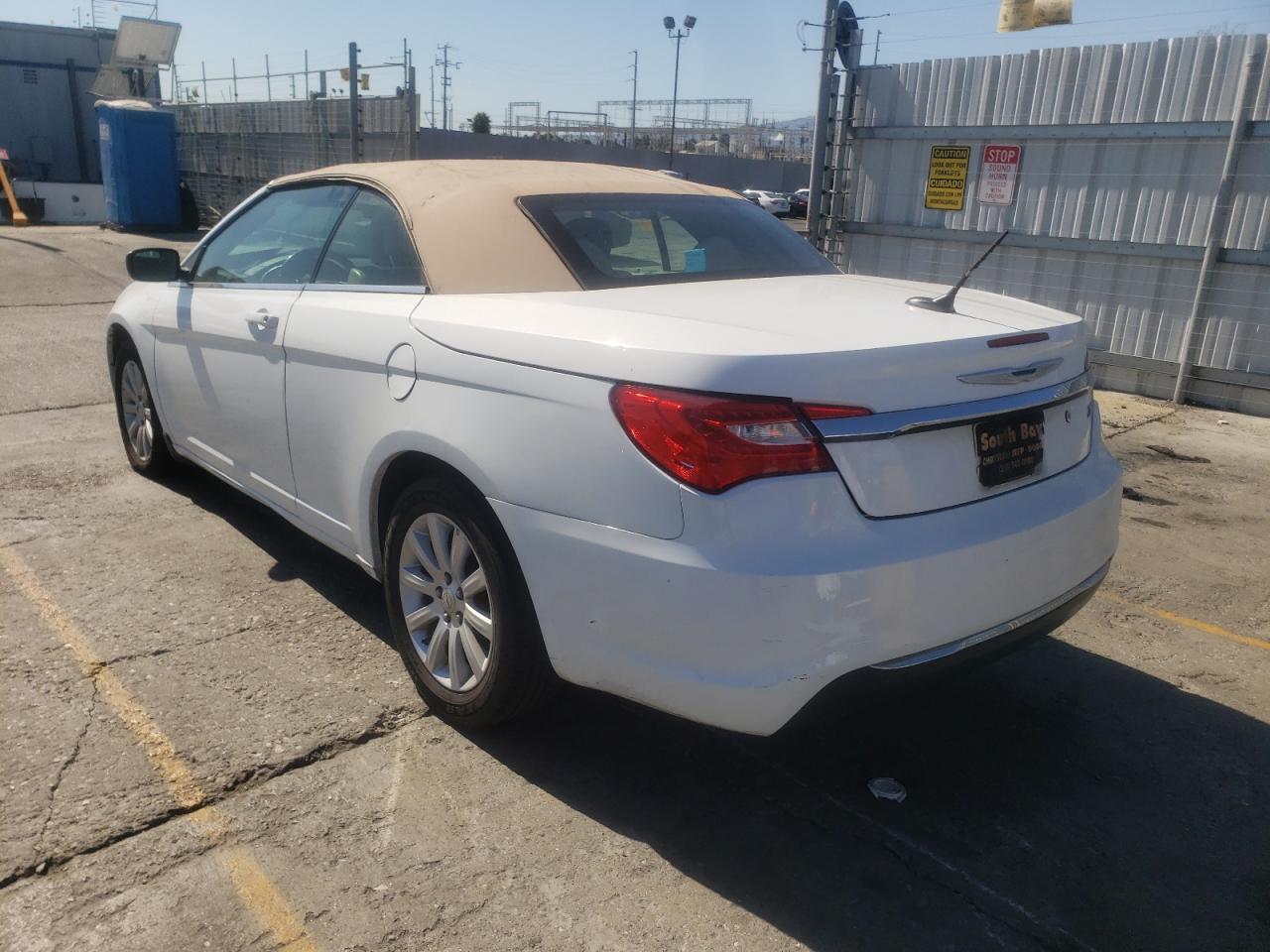 Photo 3 from auction – 2011 CHRYSLER 200 TOURIN with VIN 1C3BC2EB2BN599628