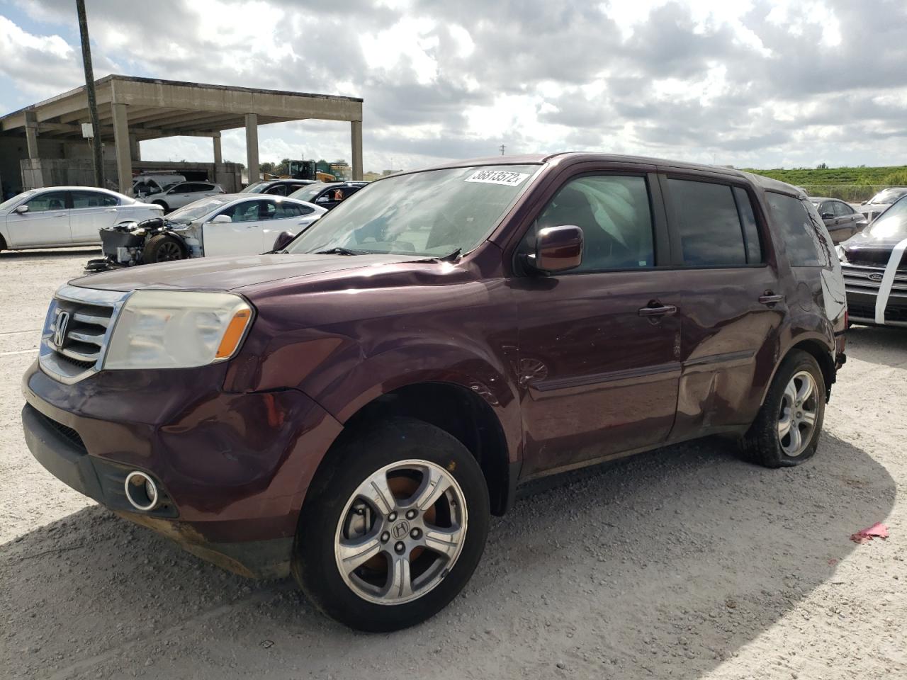 Photo 2 from auction – 2015 HONDA PILOT EXL with VIN 5FNYF3H56FB032450
